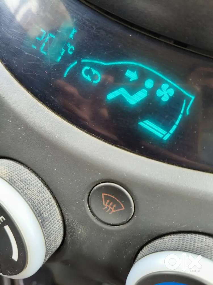 Chevrolet Beat Lt टॉप मॉडल डीजल 25 माइलेज  नए टायर और बैटरी फैमिल Car