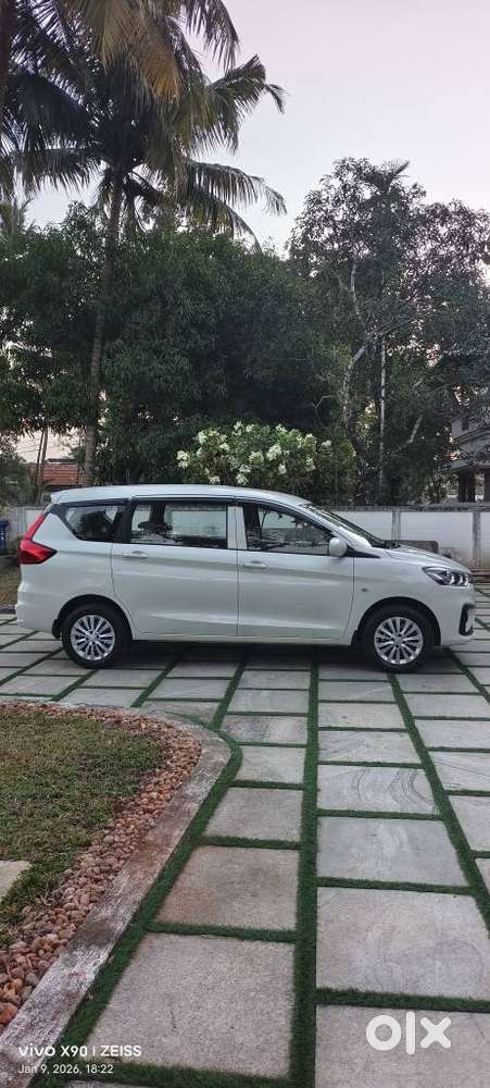 Maruti Suzuki Ertiga Lxi Shvs, 2020, Petrol