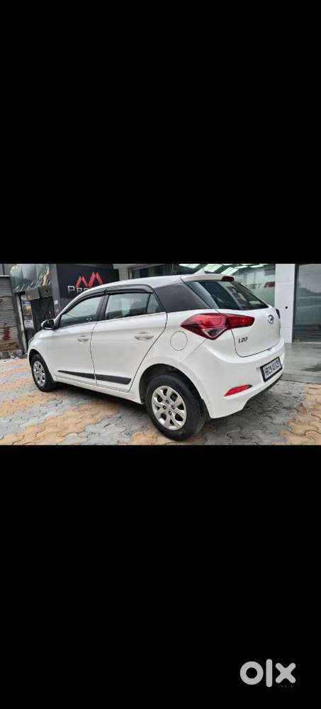Hyundai I20 Sportz 1.2 Bs-iv, 2018, Petrol