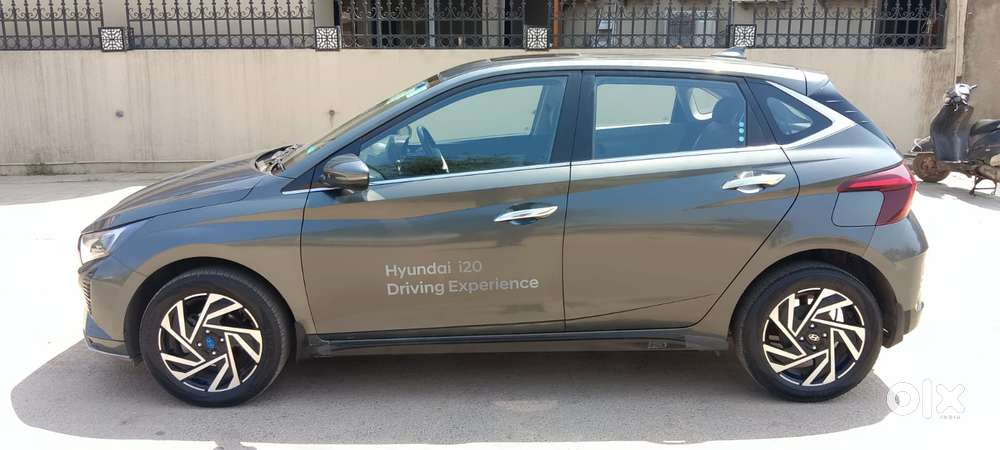 Hyundai I20 Asta (o) 1.2 Mt, 2023, Petrol