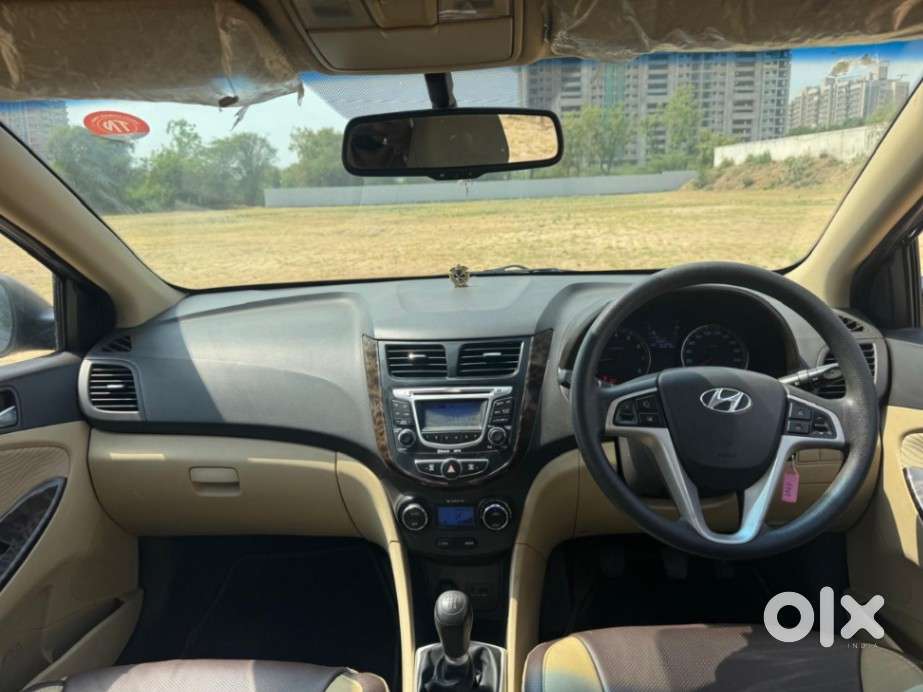 Hyundai Verna 1.6 Ex Vtvt, 2013, Petrol