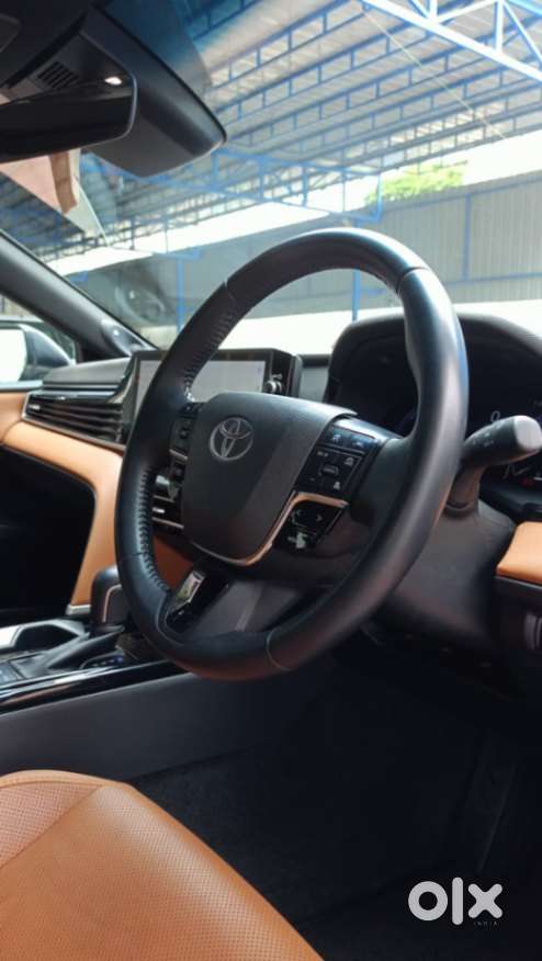 Toyota Camry Hybrid, 2025, Petrol