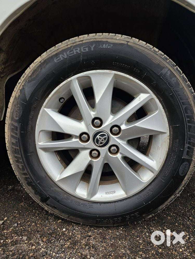 Toyota Innova Crysta 2.4 V, 2017, Diesel