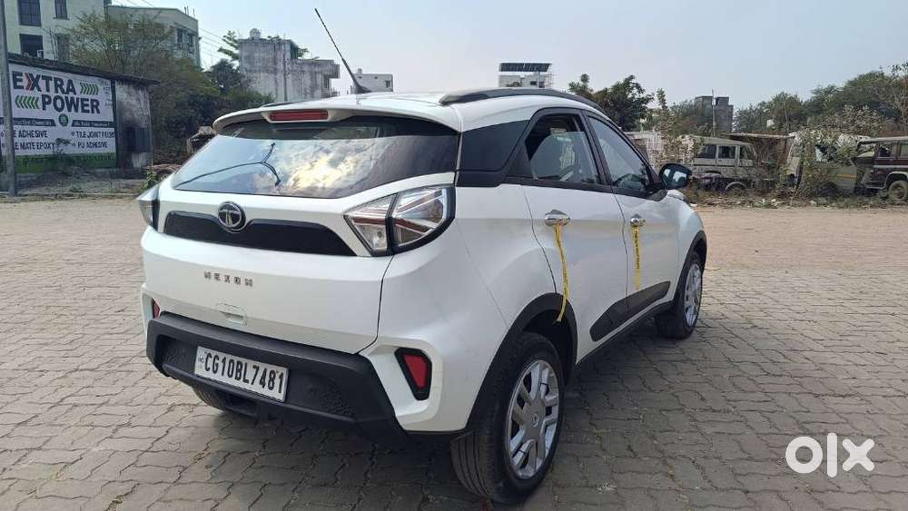 Tata Nexon 1.2 Revotron Xm (s), 2023, Diesel