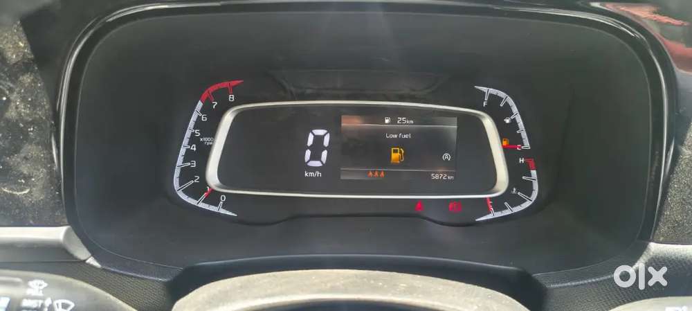 Kia Sonet 2025 Petrol 6500 Km Driven