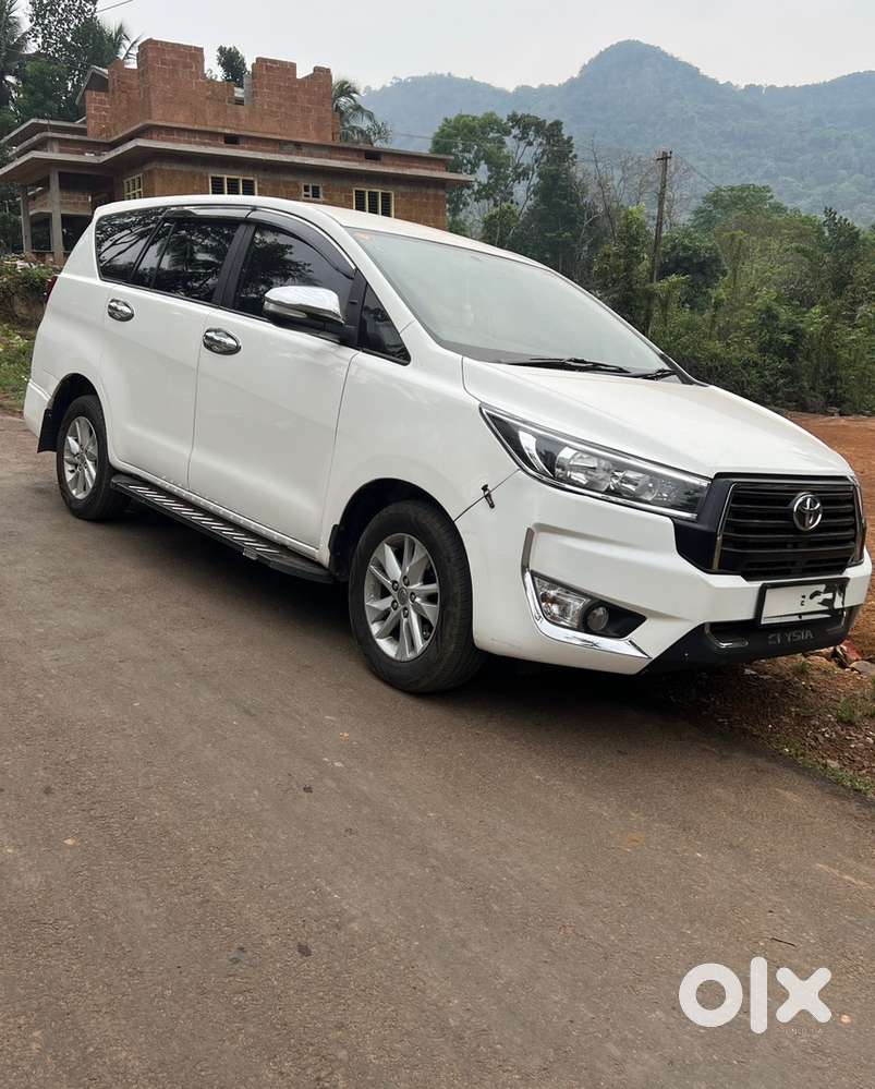 Toyota Innova Crysta Manual 2017