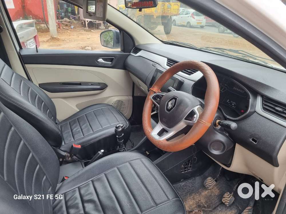 Renault Triber Rxz, 2022, Petrol