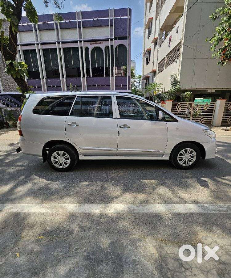Toyota Innova 2.5 G (diesel) 7 Seater Bs Iv, 2014, Diesel
