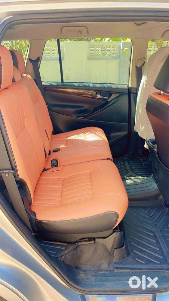 Toyota Innova Crysta 2016 Diesel Well Maintained