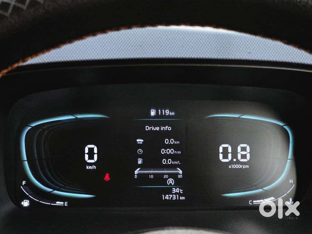 Kia Carens, 2025, Petrol