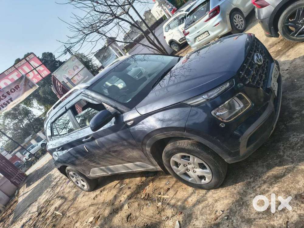 Hyundai Venue S Turbo, 2021, Petrol
