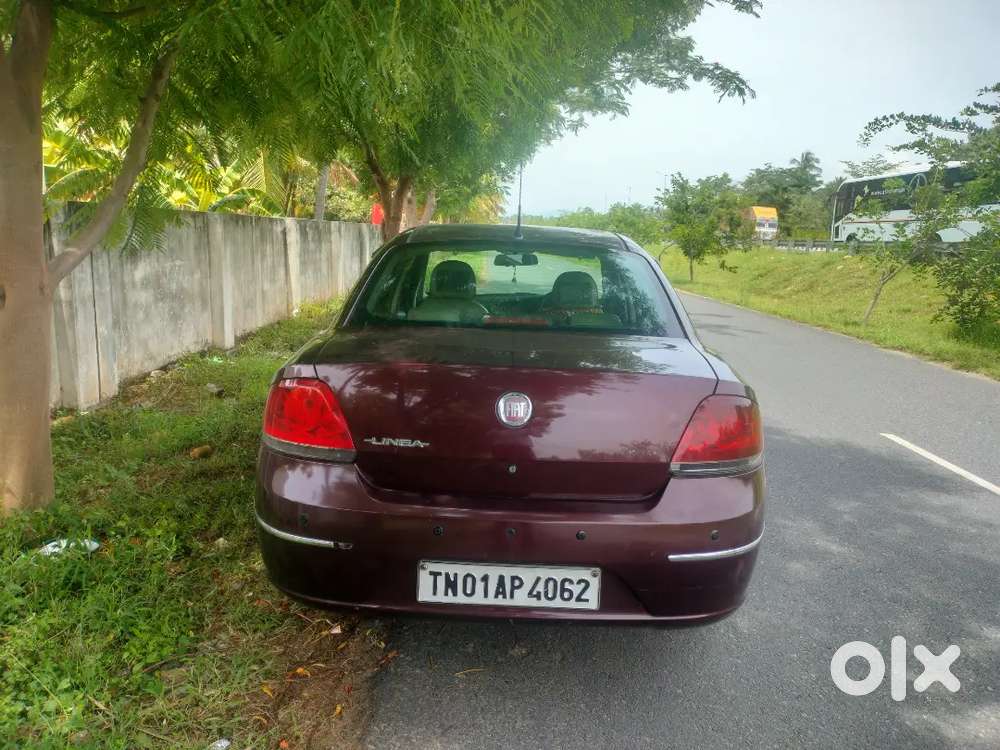 A Comfortable And Luxurious Car.