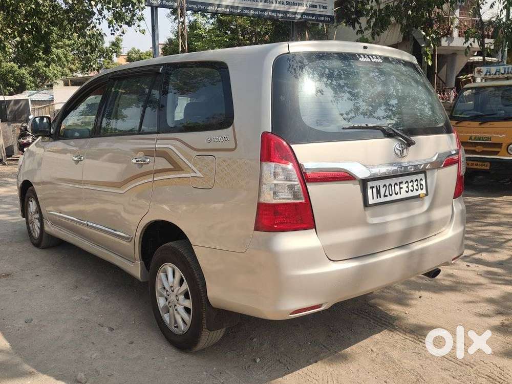 Toyota Innova 2.0 Vx (petrol) 8 Seater Bs Iv, 2014, Diesel