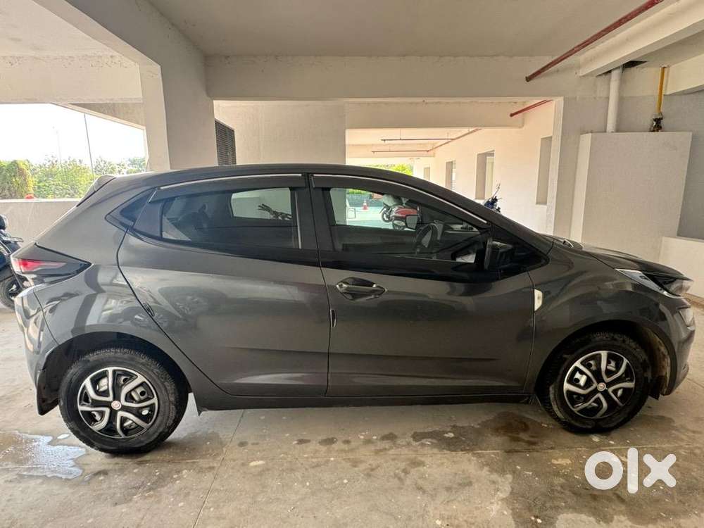 Tata Altroz 2022 Petrol Well Maintained