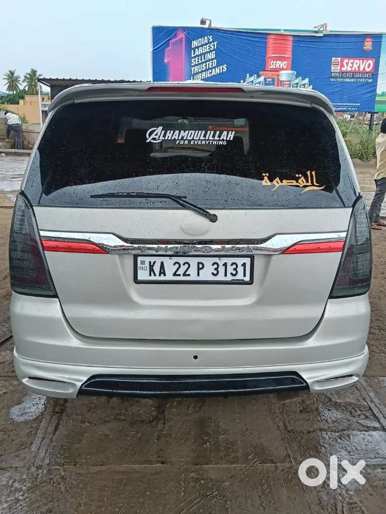 Toyota Innova 2010