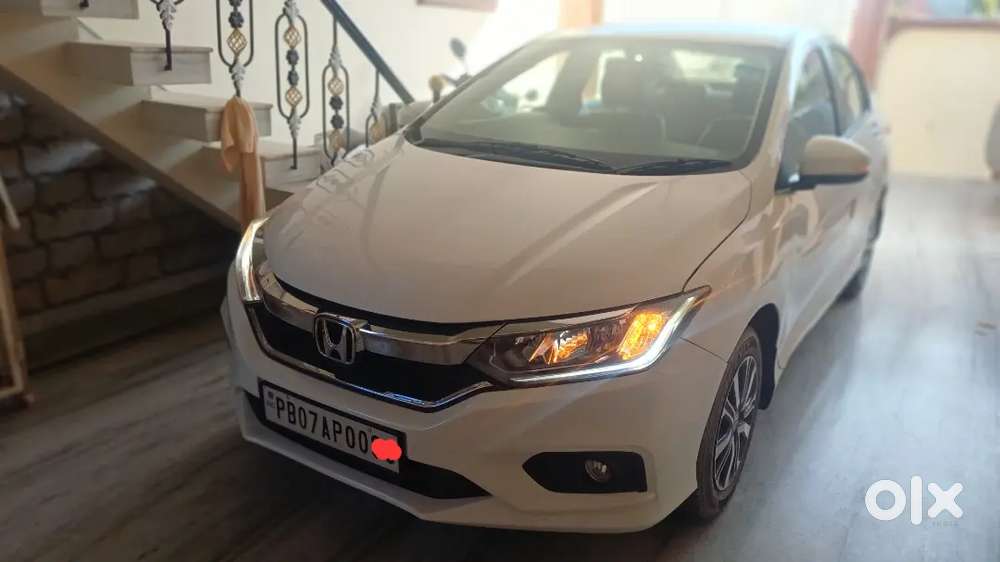 Vip Number Pear White Honda City 2018 Petrol 26000 Km Driven 1st Owner