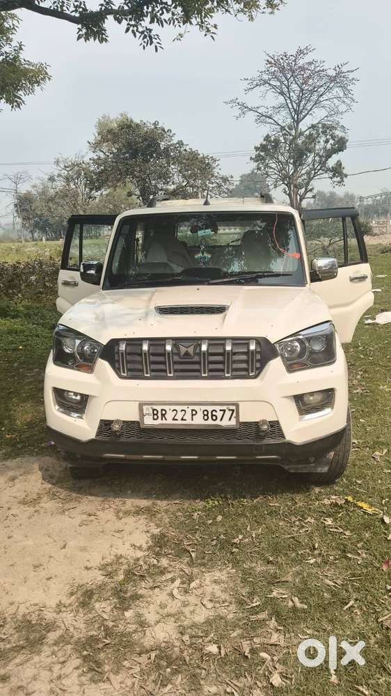 Mahindra Scorpio S10 22 Mhawk White Color With 5 Year Engine Warranty