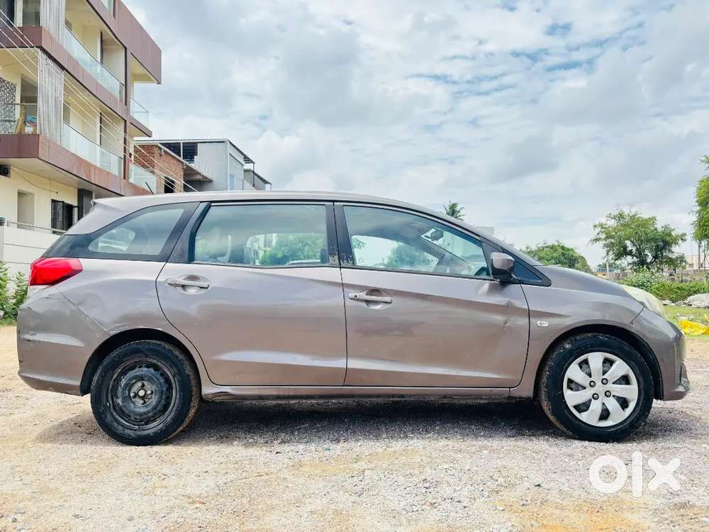 Honda Mobilio 2014 Diesel 145000 Km Driven