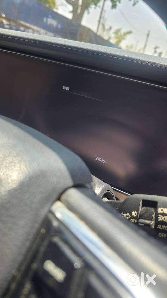 Mahindra Xuv700 2022 Petrol 21025 Km Driven