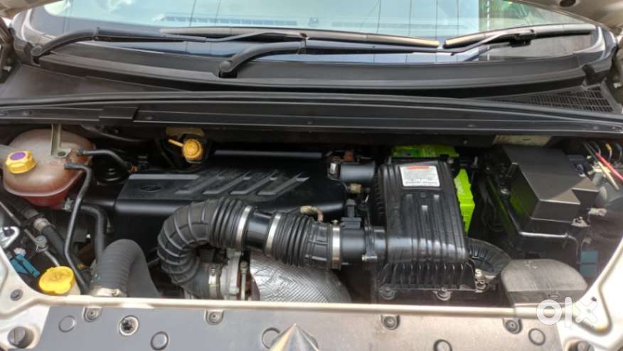 Mahindra Marazzo M8, 2020, Diesel