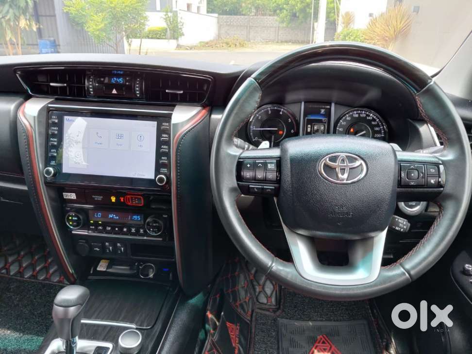 Toyota Fortuner Legender 4x2 At 2.8, 2024, Diesel