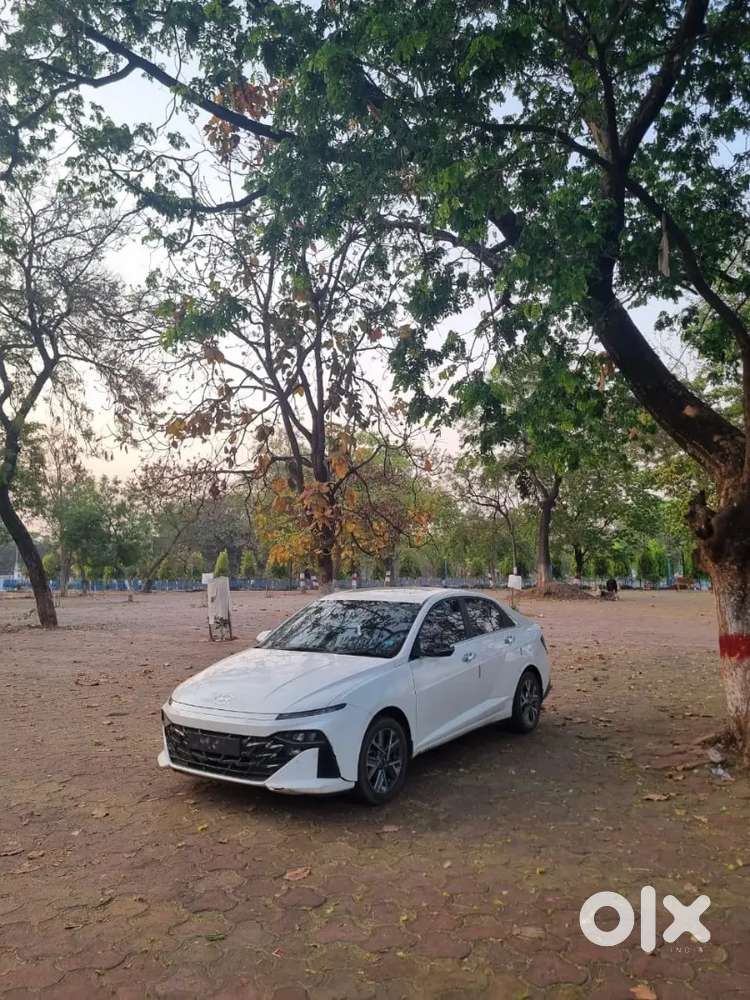 2023 Hyundai Verna Sx Petrol Manual  70,000 Km  White