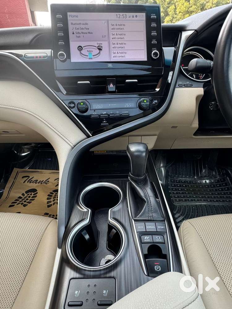 Toyota Camry 2.5 Hybrid, 2023, Petrol