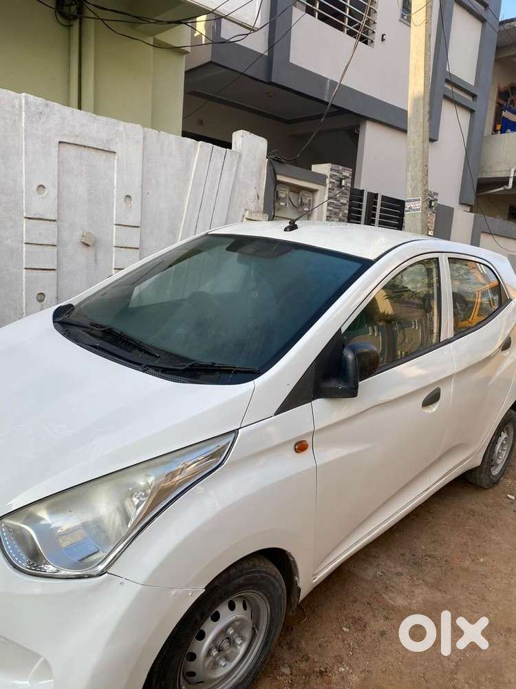 Hyundai Eon 2012 Lpg 130000 Km Driven