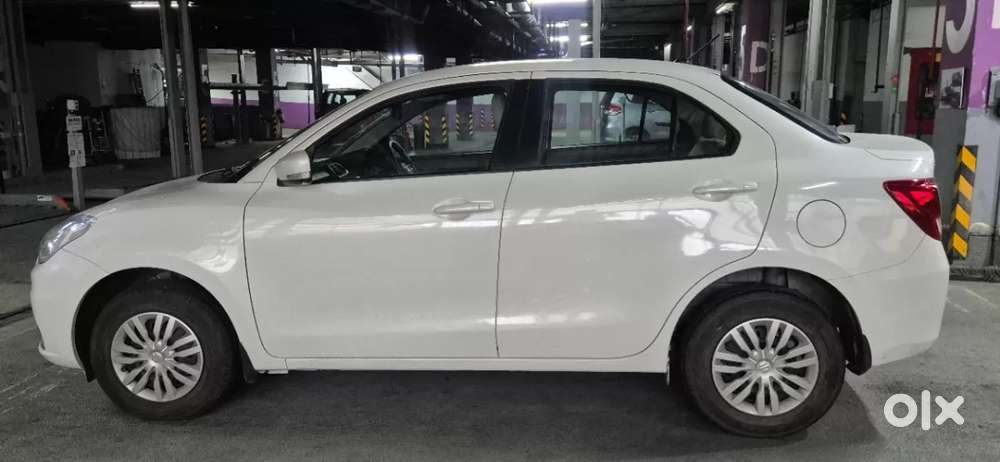 Maruti Suzuki Dzire Vxi Ags, 2023, Petrol