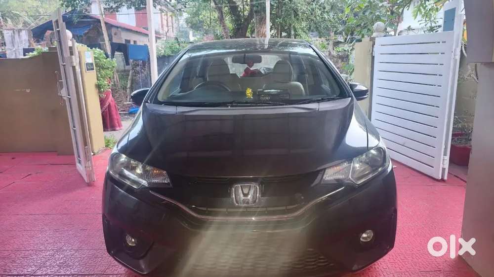 Honda Jazz Sv Mt I-vtec  35600 Km Driven  Well Maintained