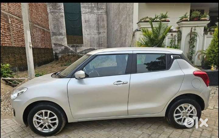 Maruti Suzuki Swift Zxi Plus Amt Dual Tone, 2022, Petrol