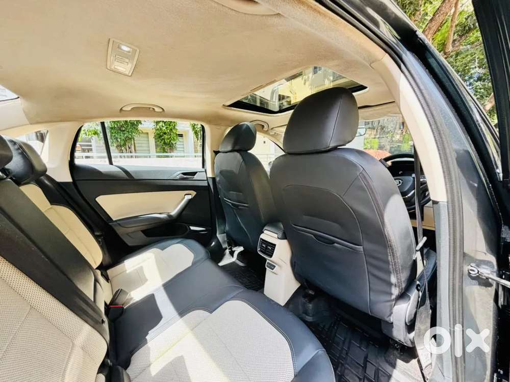 Skoda Slavia Style 1.5l Tsi Mt, 2022, Petrol
