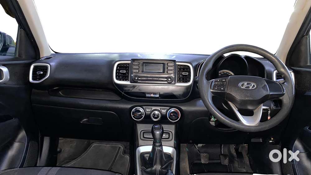 Hyundai Venue S, 2022, Petrol