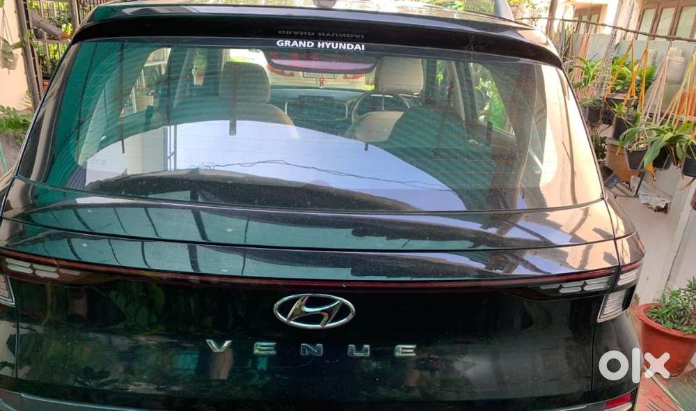 Hyundai Venue S(o) 1.2 Petrol Manual &ndash; December 2022 | 30,000 Km | 1st