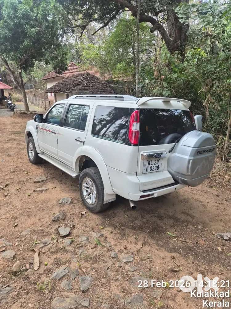 Ford Endeavour 2012