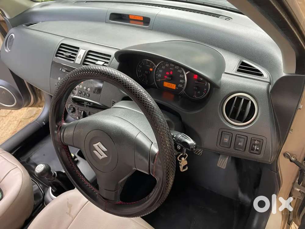 Maruti Suzuki Swift Dzire 2010 Petrol Well Maintained