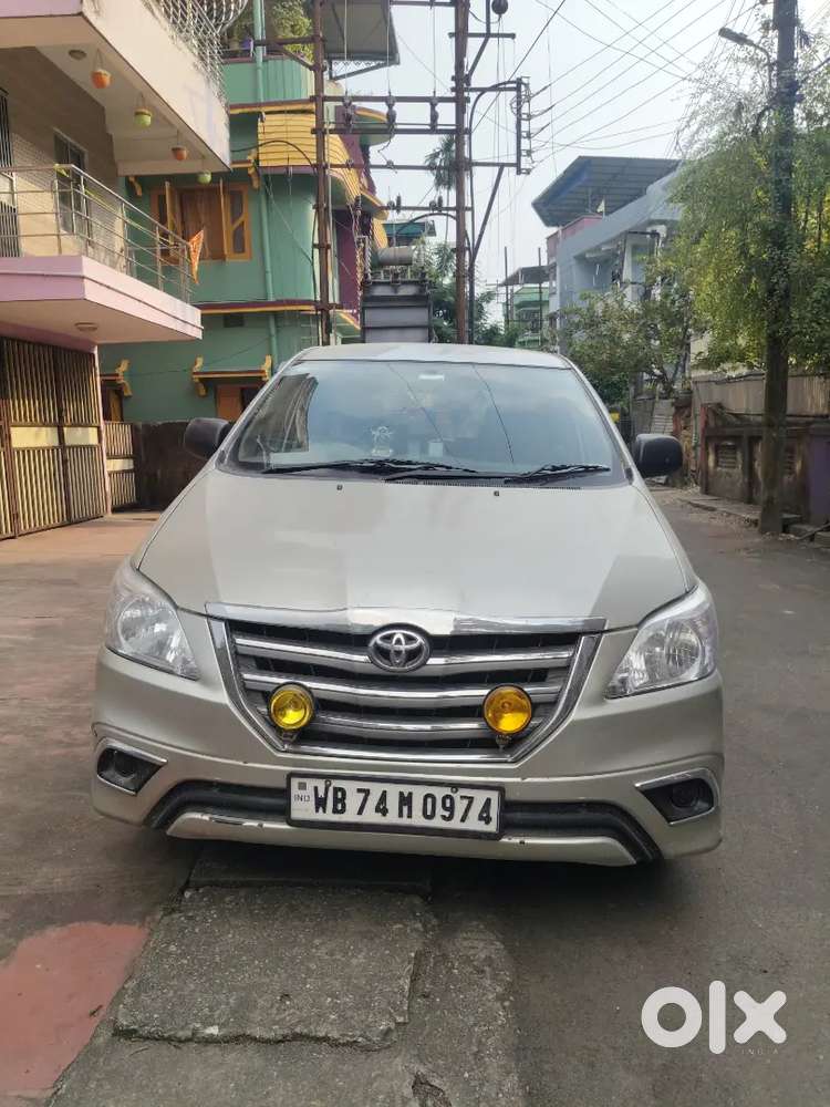 Toyota Innova Diesel 8 Str