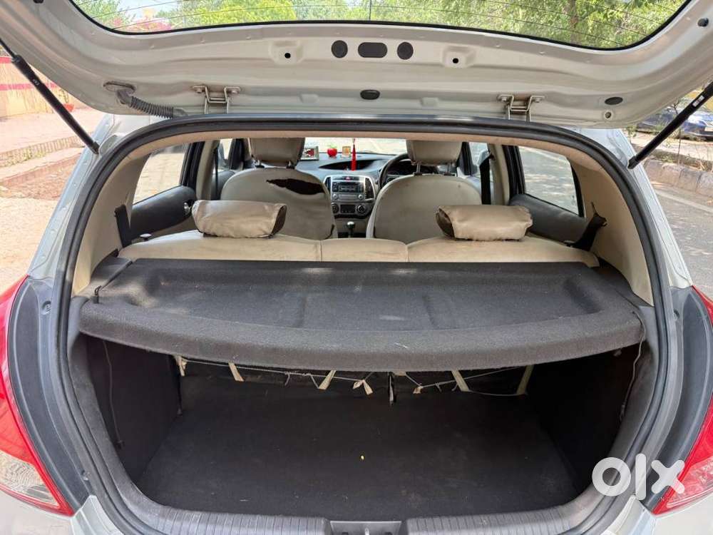 Hyundai I20 Sportz Petrol  42,000 Km  Single Owner  Good Condition