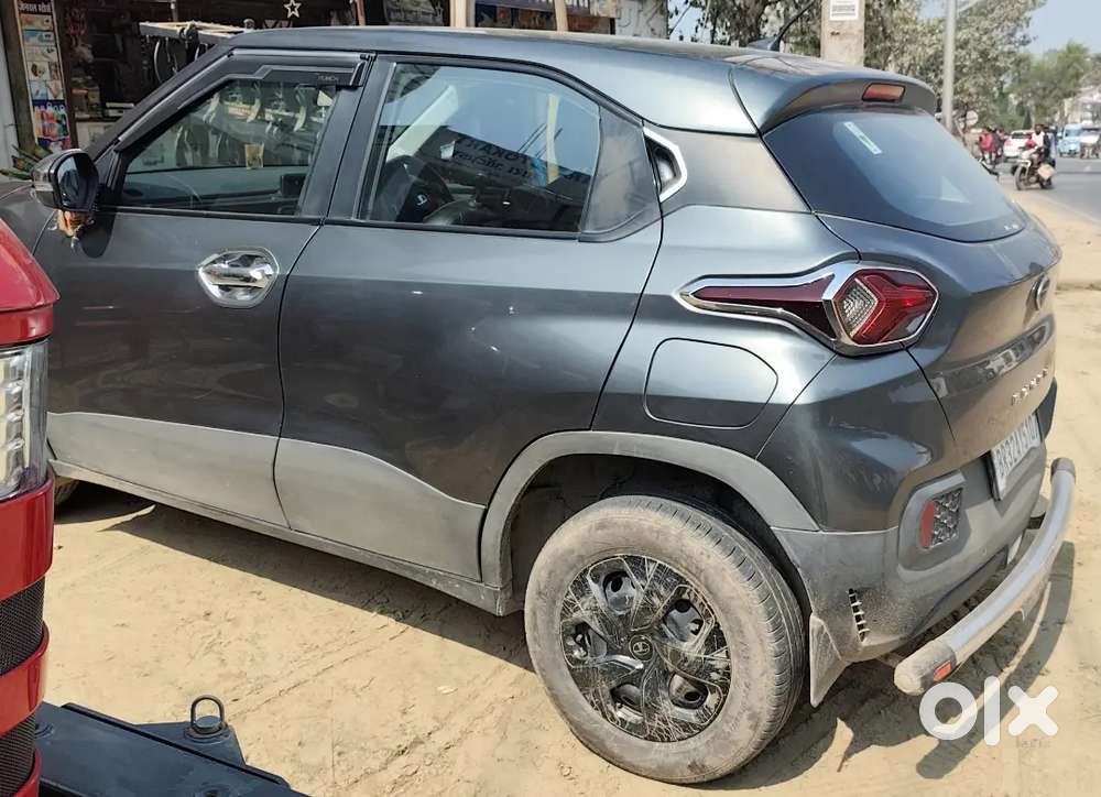 Tata Punch 2025 Petrol 37000 Km Driven
