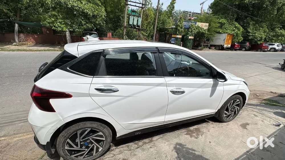 Hyundai I20 Petrol Asta 2025 Sunroof