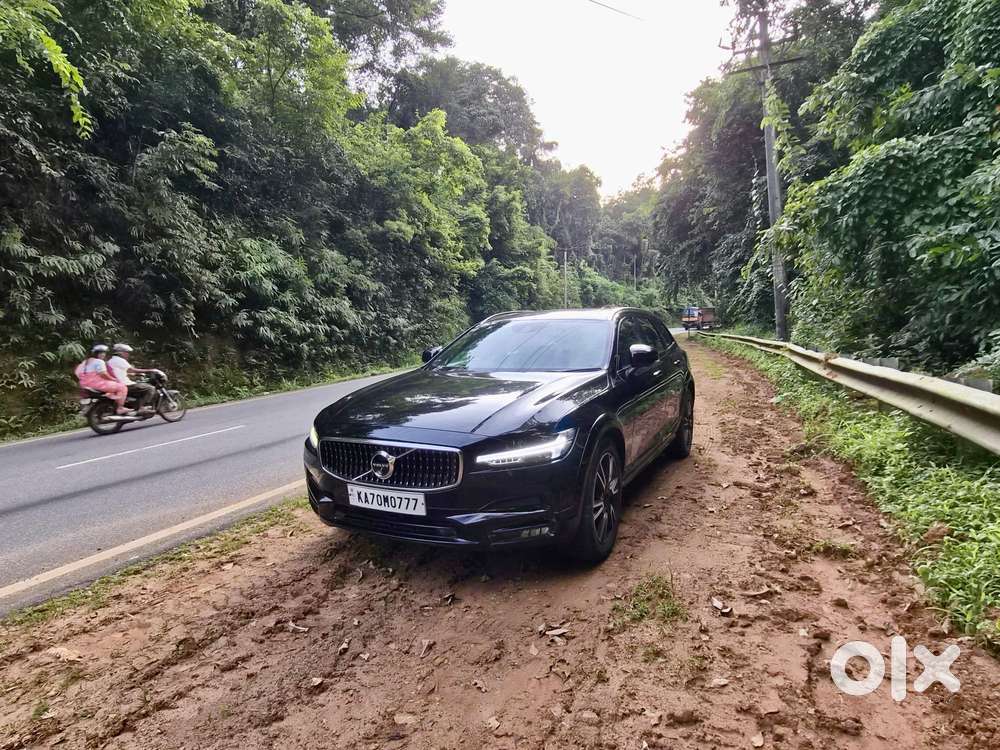 Volvo V90 Cross Country D5 Inscription, 2018, Diesel