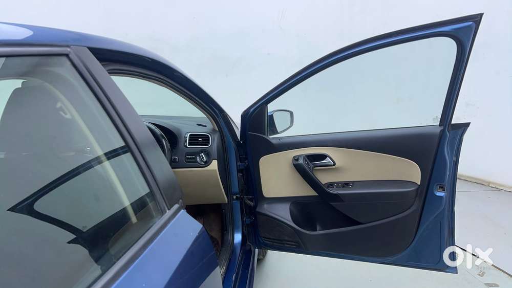 Volkswagen Polo Petrol Highline 1.2l, 2017, Petrol
