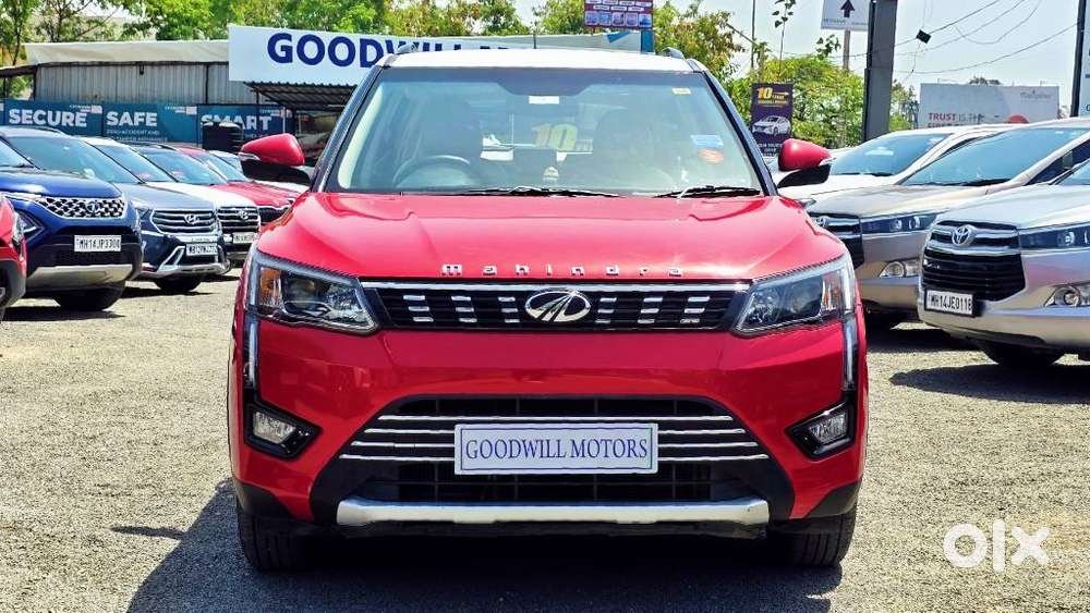 Mahindra Xuv300 1.2 W8 (o) Amt Dual Tone Petrol, 2022, Petrol