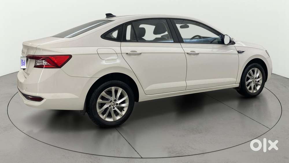 Skoda Slavia 1.0 Ambition Tsi At, 2023, Petrol