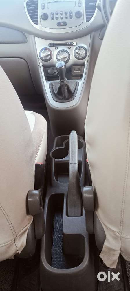 Hyundai I10 Sportz 1.1l, 2015, Cng & Hybrids