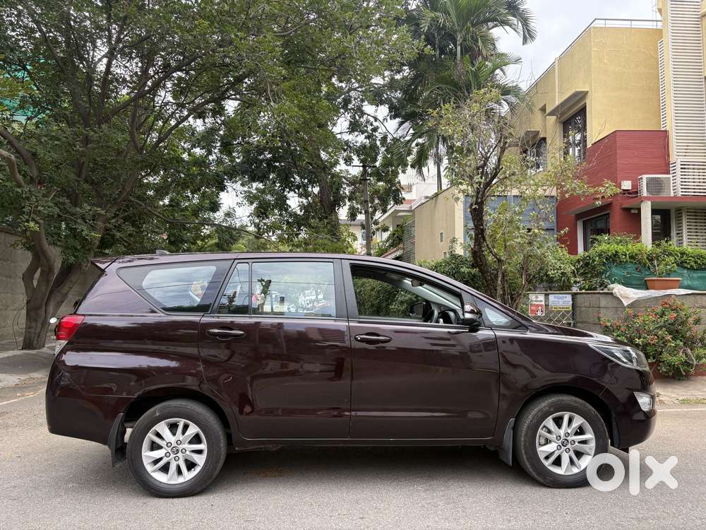 Toyota Innova Crysta 2.8 Gx At 8s, 2016, Diesel