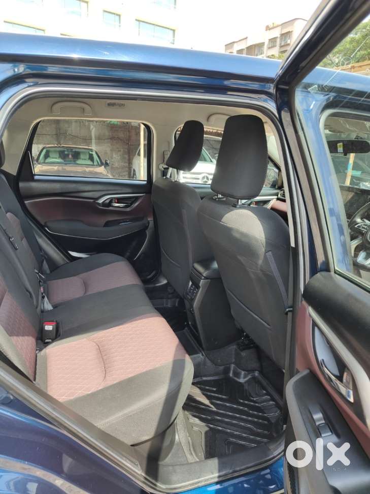 Maruti Suzuki Grand Vitara 1.5 Delta Smart Hybrid At, 2024, Petrol