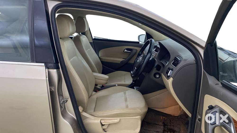 Volkswagen Vento Petrol Highline At, 2016, Petrol