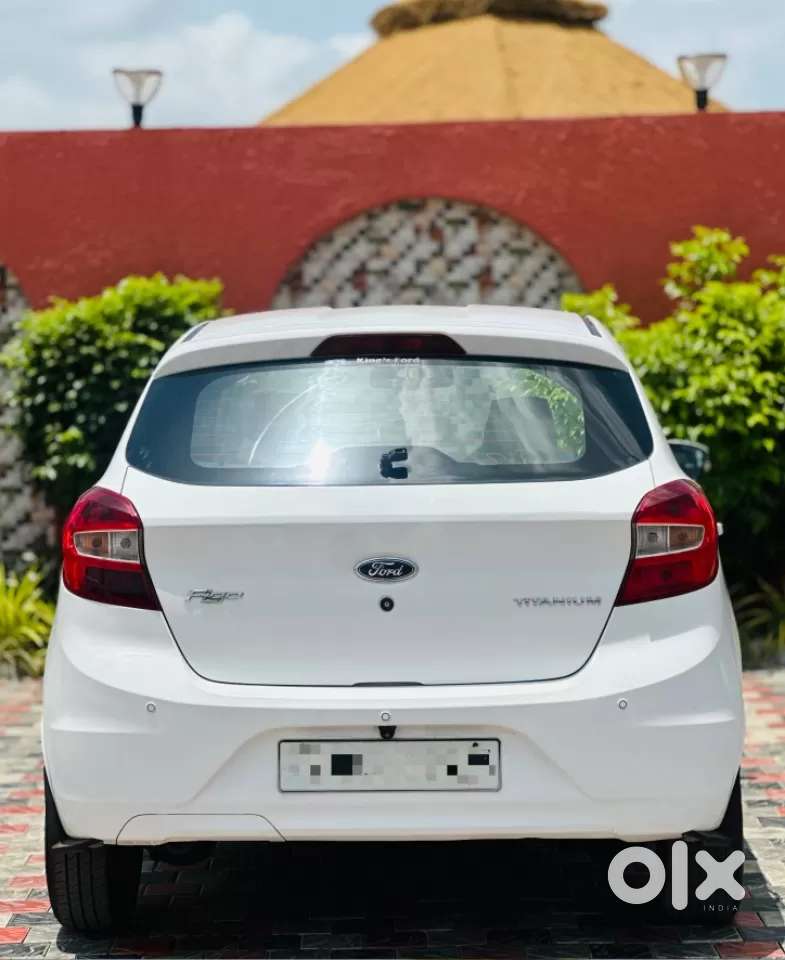 Ford Figo Titanium, 2016, Petrol
