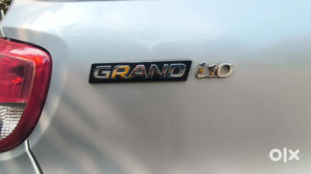 Grand I10 Asta 1.2, Power Window, Automatic, Premium Seat Covers,